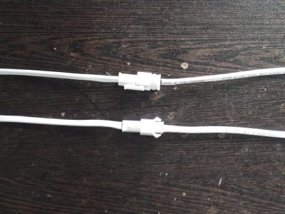 White Sleeve Two Core Wire Connector